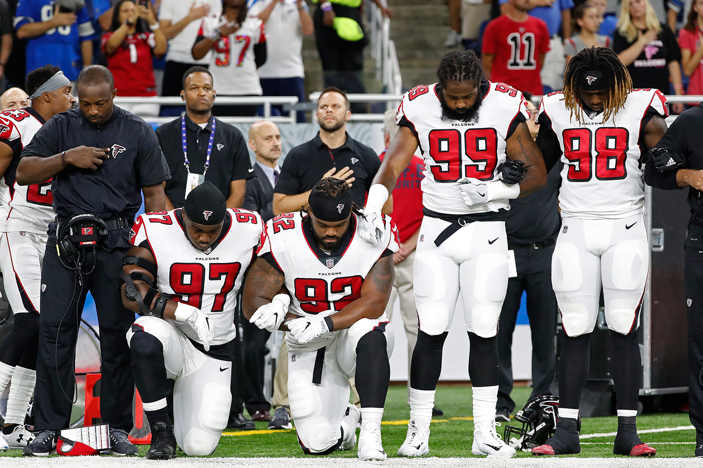 NFL, US Soccer giving kneeling during anthem its blessing