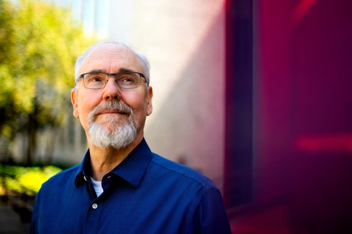 Headshot of Northeastern professor William Dickens.