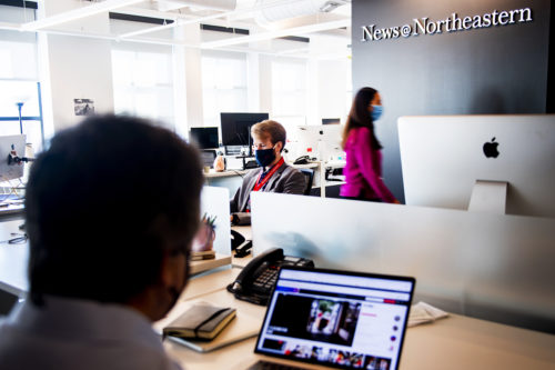 A look inside the News@Northeastern newsroom. Photo by Ruby Wallau/Northeastern University