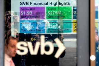 a display of Silicon Valley Banks financial highlights