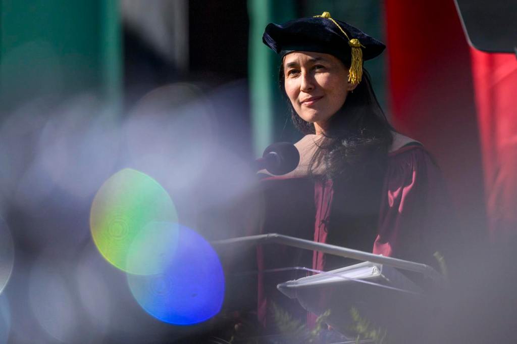 Mariam Naficy speaking at commencement