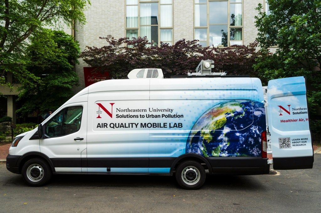 Air Quality Mobile Lab truck