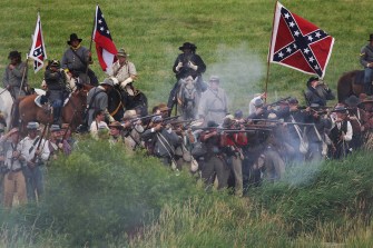 re-enactors of a Confederate army