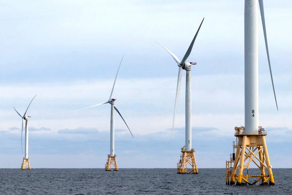 Rows of wind turbines in the water at Block Island Wind Farm.