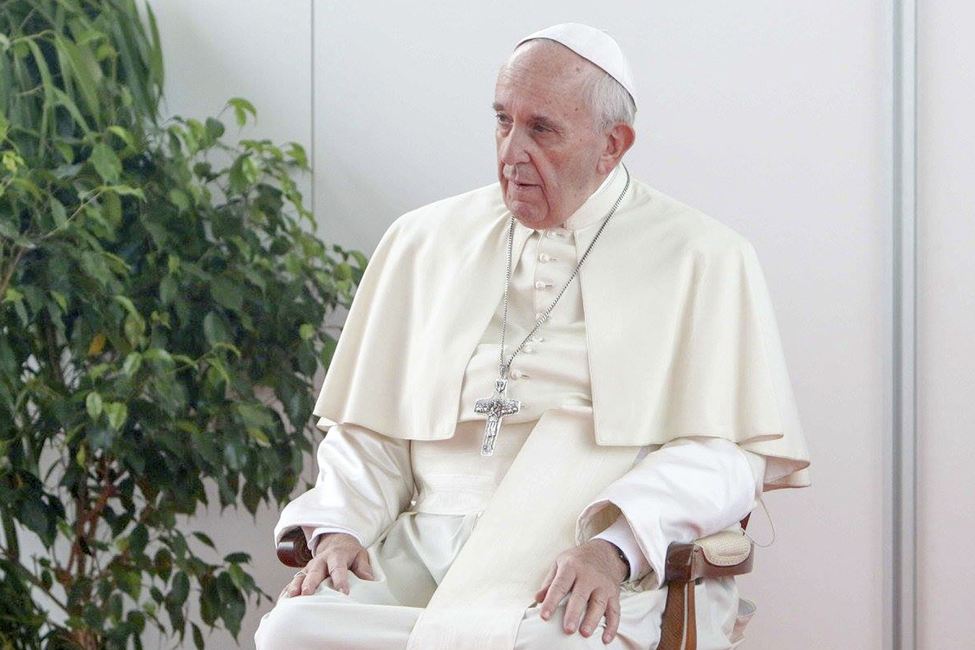 Is Pope Francis’ Double Pneumonia Common in Elderly People?