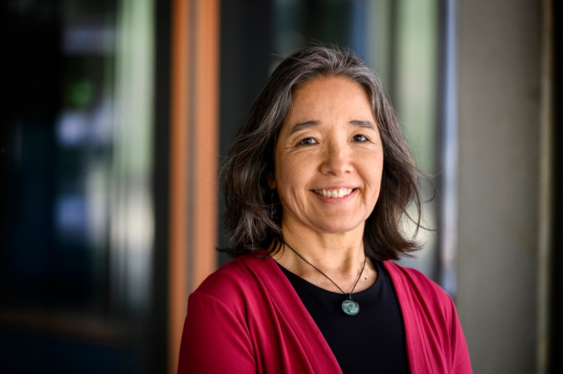 Portrait of Tracey Osborne.