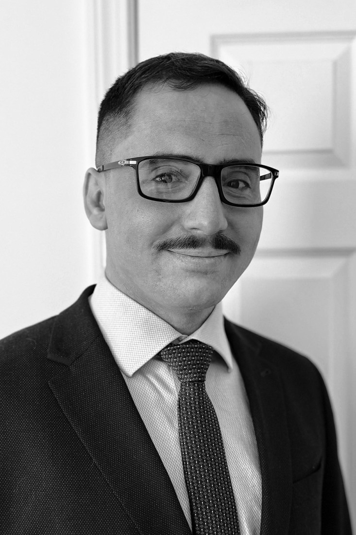 Headshot of Lucas Almeida.