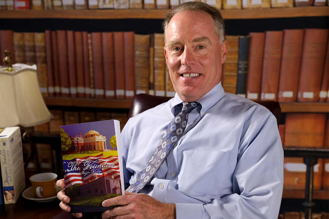 This former U.S. special agent is writing a new chapter