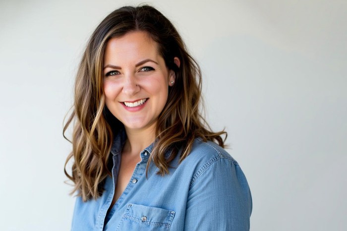 Portrait of Lindsey Belknap.