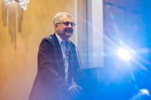 László Barabási delivering a keynote address at the NetSci Boston Conference in Cambridge.