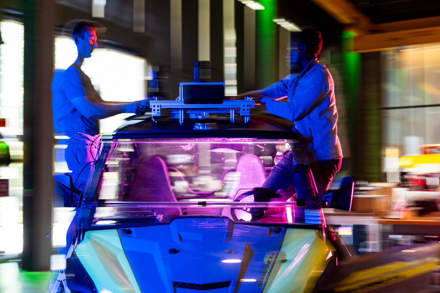 Photos: Robotics, Global Leadership Summit and big swings in baseball